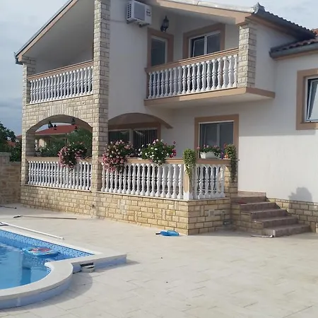 Antonio Biograd Na Moru