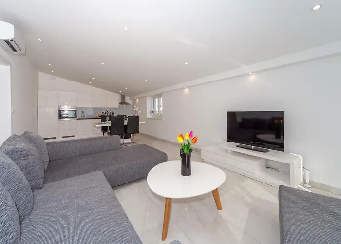 Antonio Biograd Na Moru