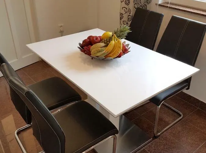 Antonio Биоград-на-Мору